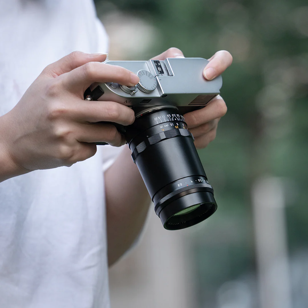 M 100mm F2.8 Bubble Bokeh - Image 6
