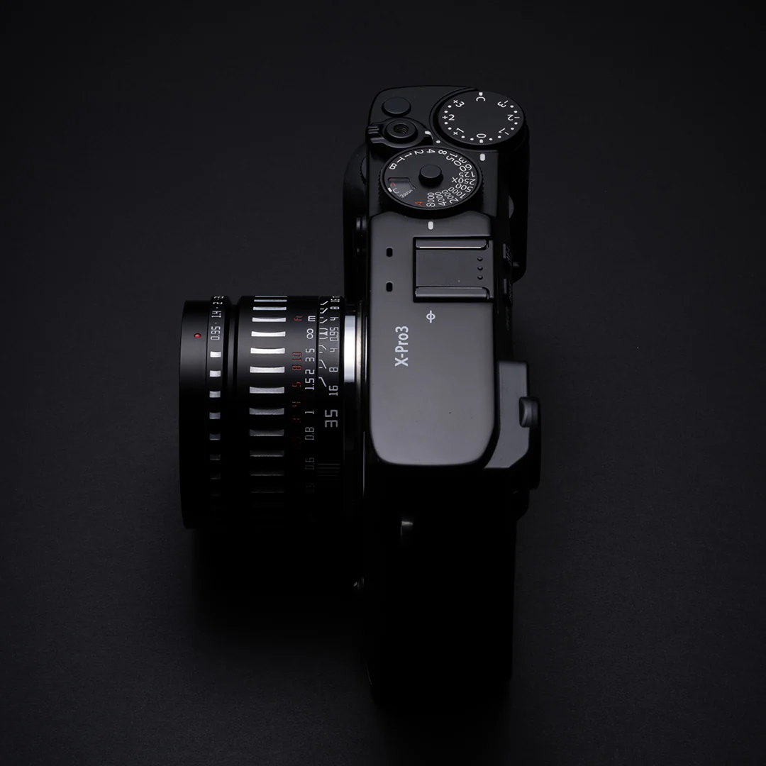 APS-C 35mm F0.95 - Image 5