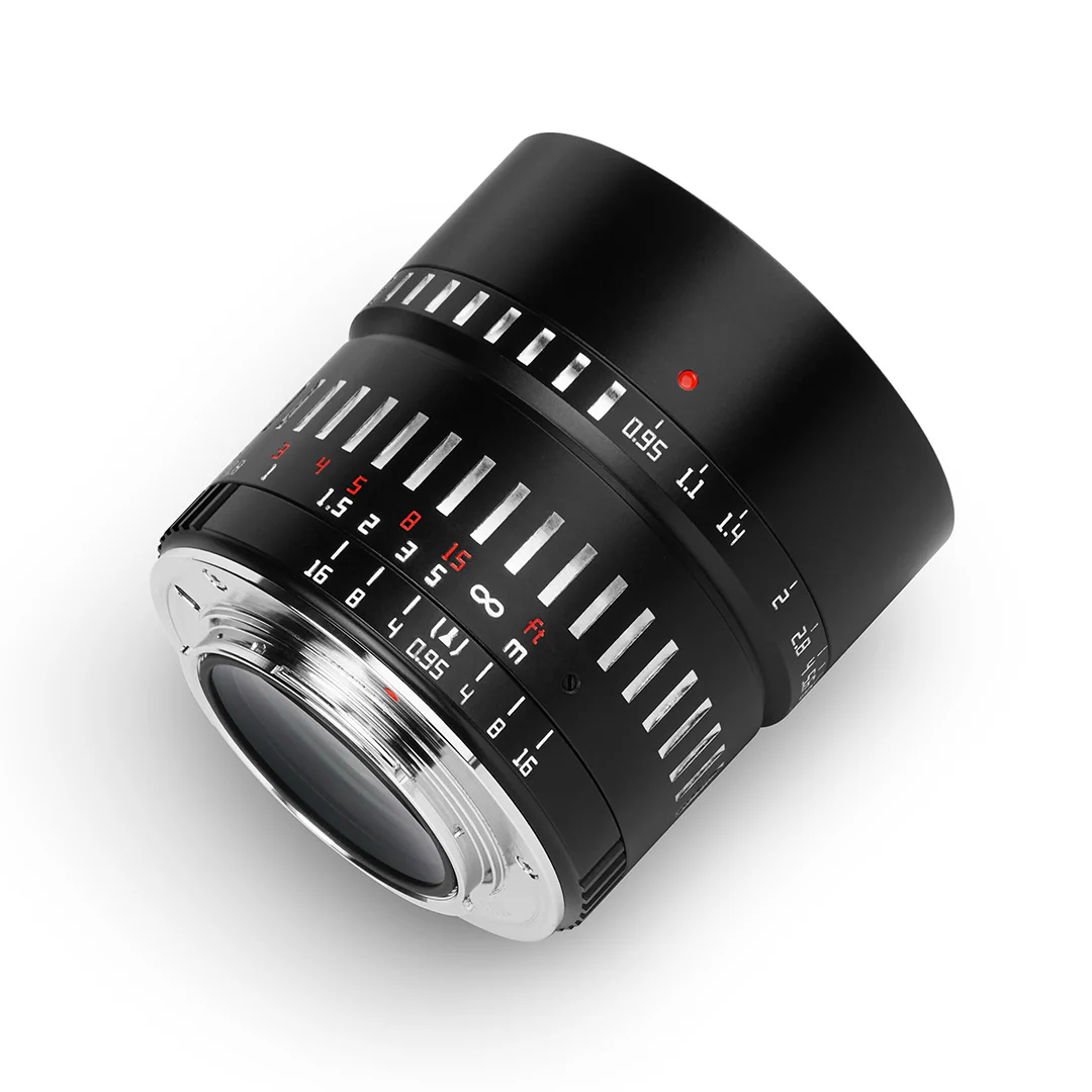APS-C 50mm F0.95 - Image 6