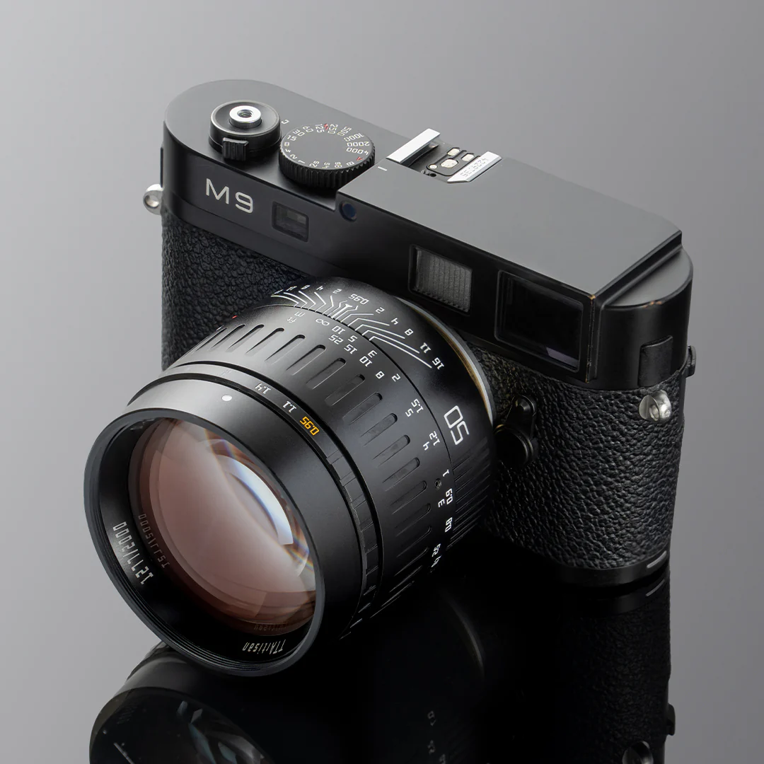M 50mm F0.95 Black - Image 4