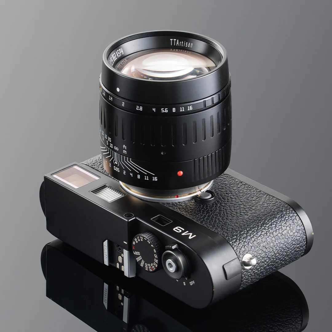 M 50mm F0.95 Black - Image 6