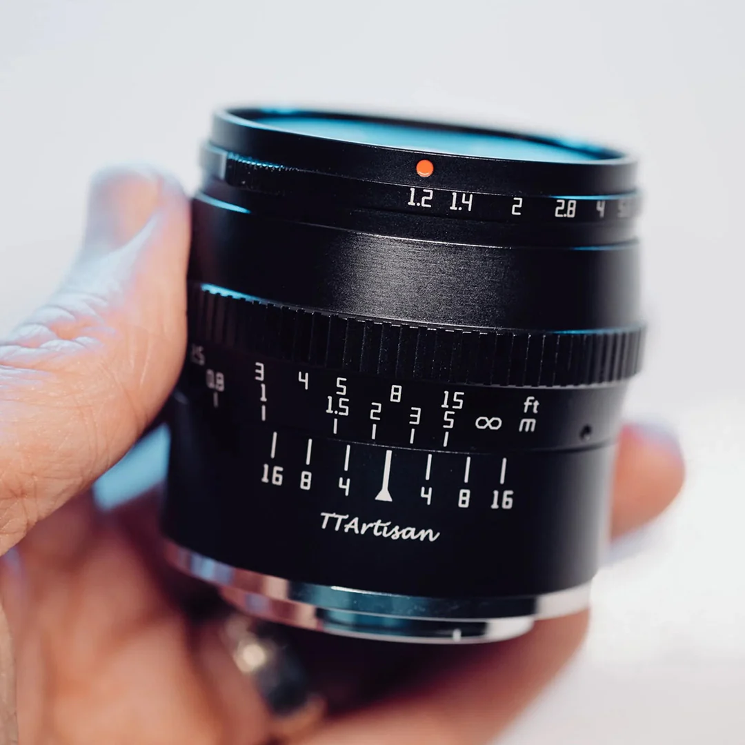 APS-C 50mm F1.2 - Image 7