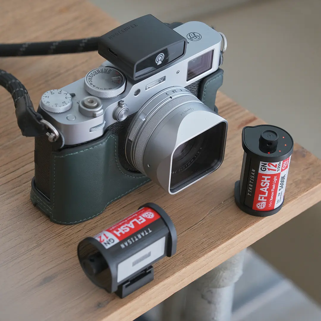 TTArtisan On-Camera Flash & Wireless Trigger - Image 5